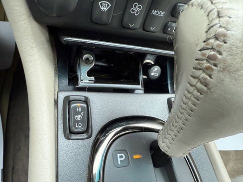 Used 1997 Cadillac Seville SLS w/ Leather/Lumbar Pkg image 27