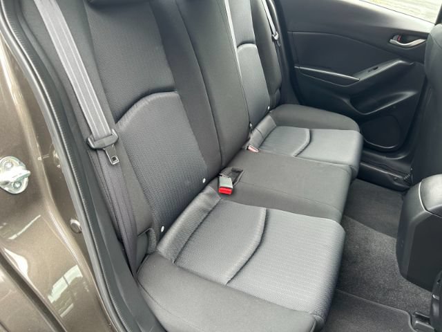 Used 2015 MAZDA MAZDA3 i Sport FWD image 29