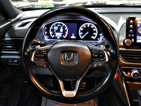 Used 2018 Honda Accord Sport image 15
