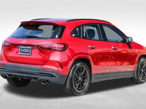 New 2025 Mercedes-Benz GLA 35 AMG 4MATIC image 8
