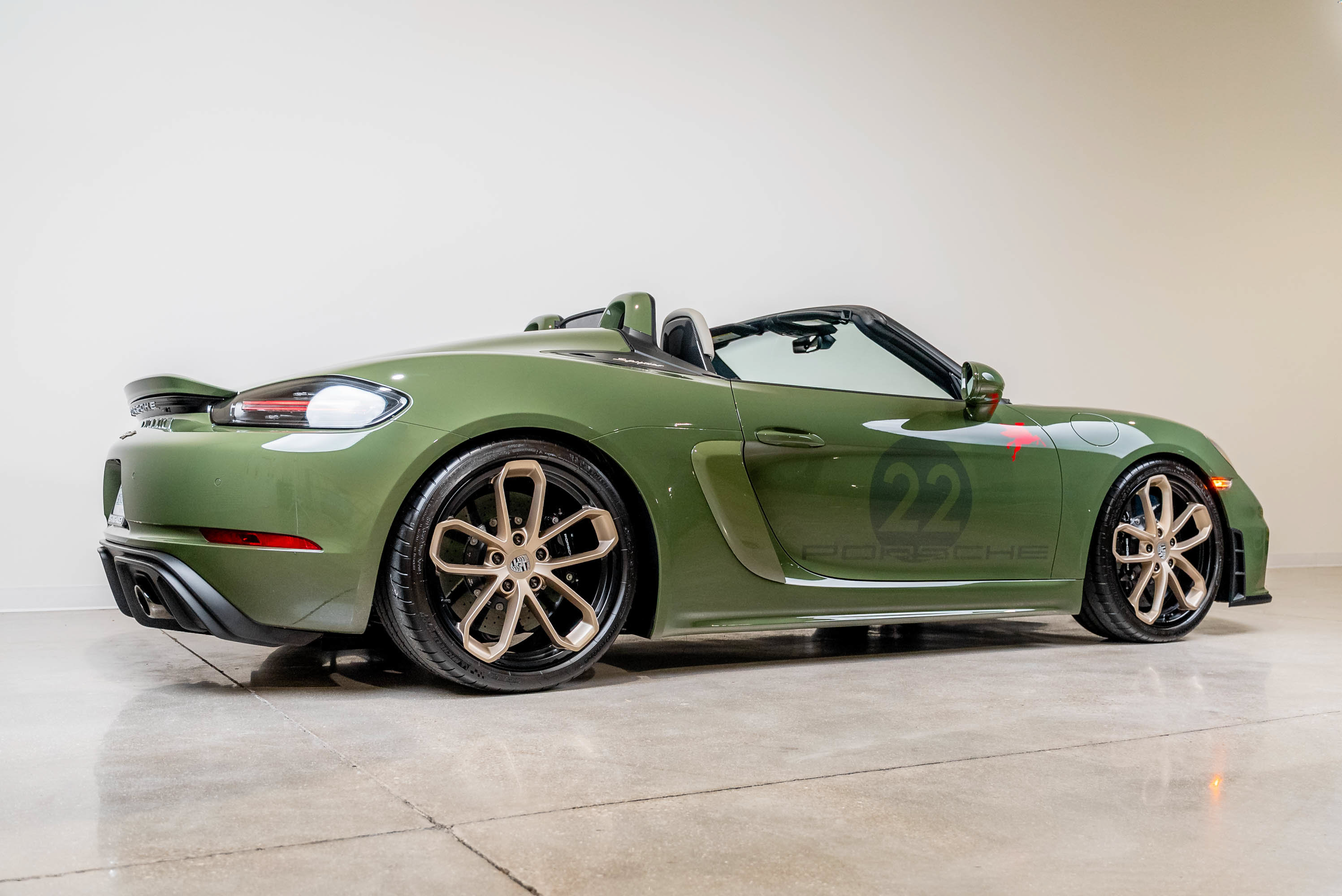 Used 2022 Porsche 718 Boxster Spyder RWD image 3