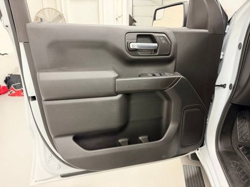 Certified 2025 GMC Sierra 1500 Pro w/ Pro Value Package image 19