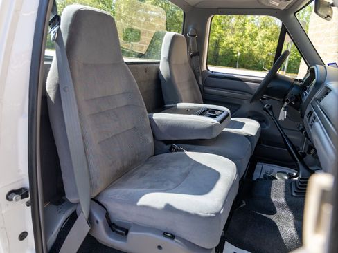 Used 1997 Ford F250 4x4 Regular Cab Heavy Duty image 27