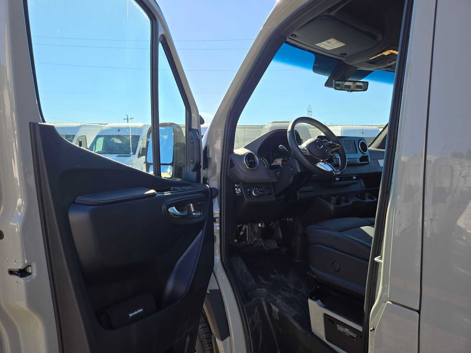 Used 2026 Mercedes-Benz Sprinter 2500 image 20