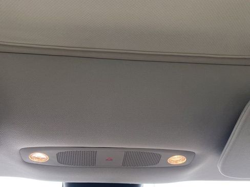 Used 2019 Tesla Model 3 Mid Range image 18