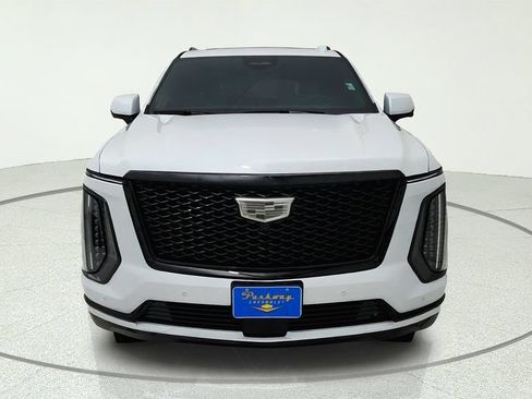 Used 2026 Cadillac Escalade Platinum Sport AWD/4WD image 2