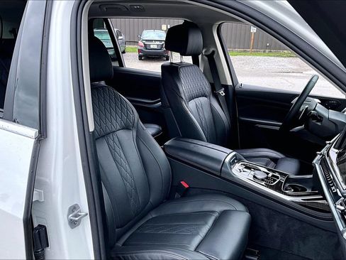 Certified 2026 BMW X7 xDrive40i AWD/4WD image 29