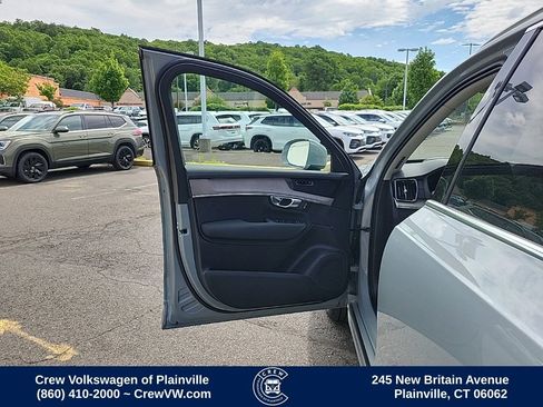 Used 2026 Volvo XC90 B6 Ultra w/ Protection Package AWD/4WD image 40