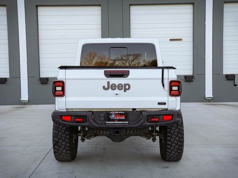 Used 2020 Jeep Gladiator Rubicon AWD/4WD image 6