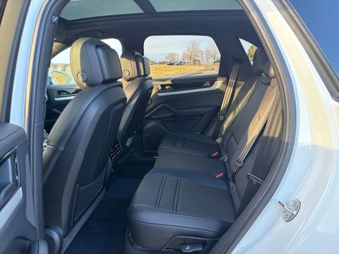 New 2026 Porsche Cayenne image 20