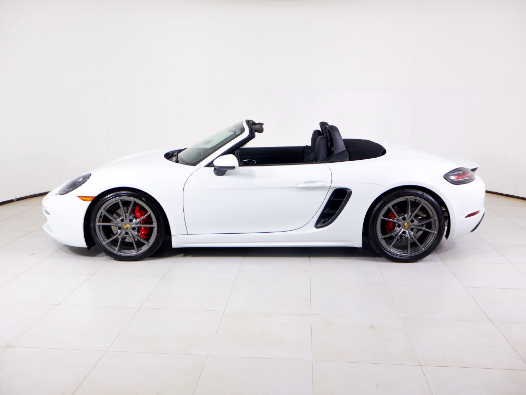 Used 2025 Porsche 718 Boxster S RWD image 2