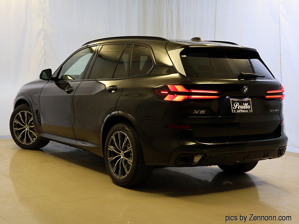 Used 2026 BMW X5 xDrive50e w/ Executive Package AWD/4WD image 9