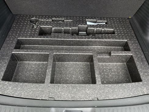 Certified 2025 Honda HR-V LX image 25
