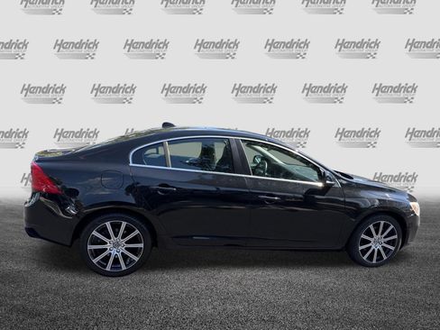 Used 2018 Volvo S60 T5 Inscription w/ Climate Package AWD/4WD image 11