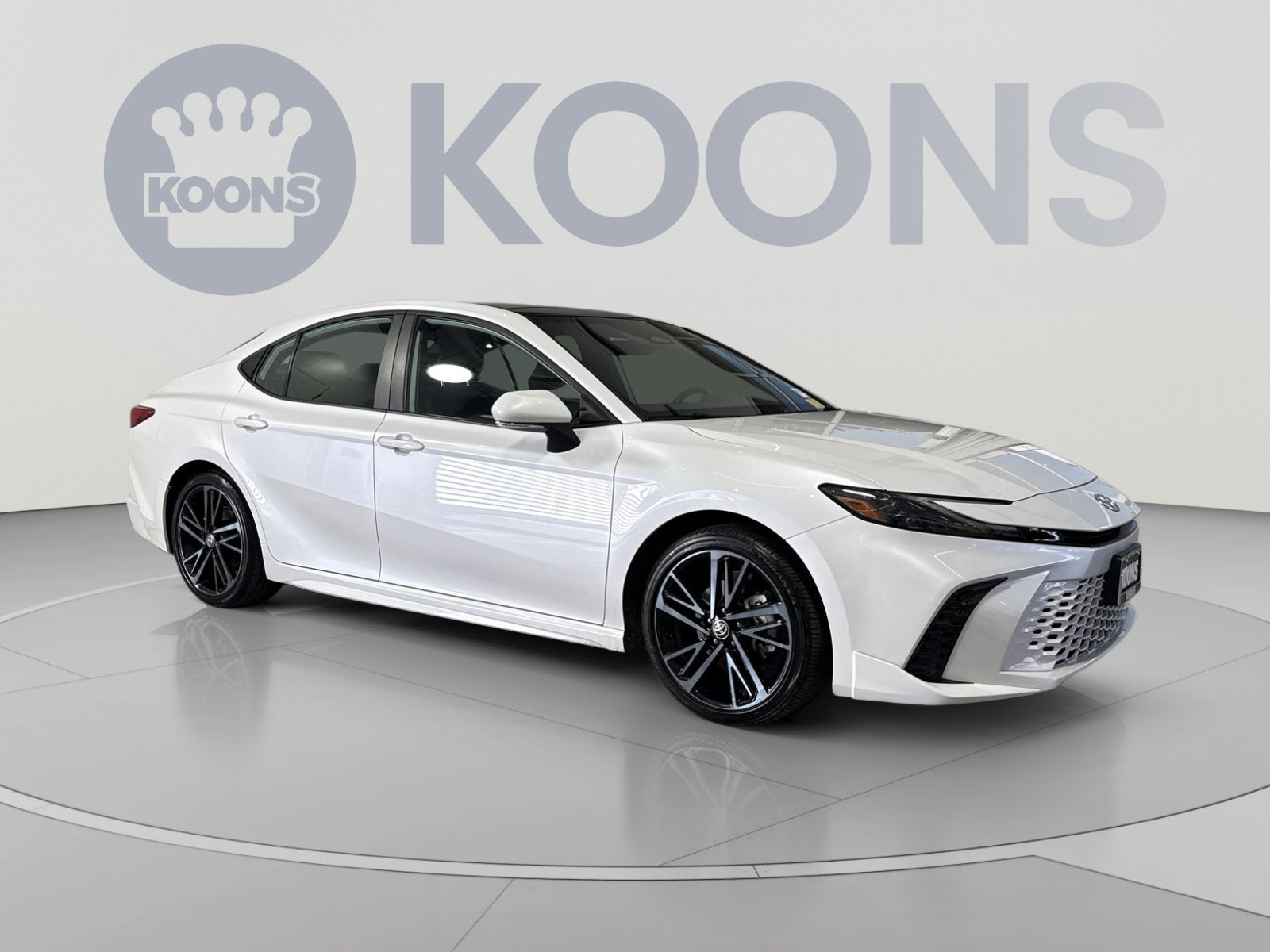 Used 2026 Toyota Camry XSE FWD image 2