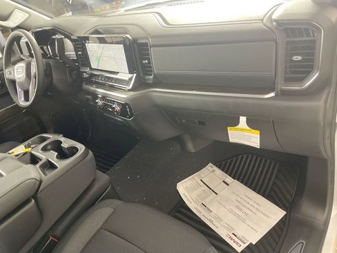 Used 2024 GMC Sierra 2500 SLE w/ SLE Convenience Package image 26