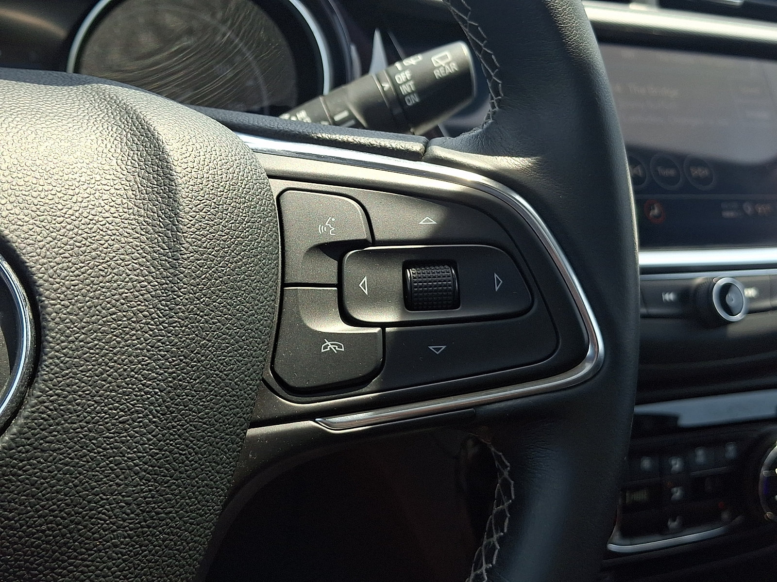 Used 2021 Buick Encore GX Select w/ Experience Buick Package FWD image 23