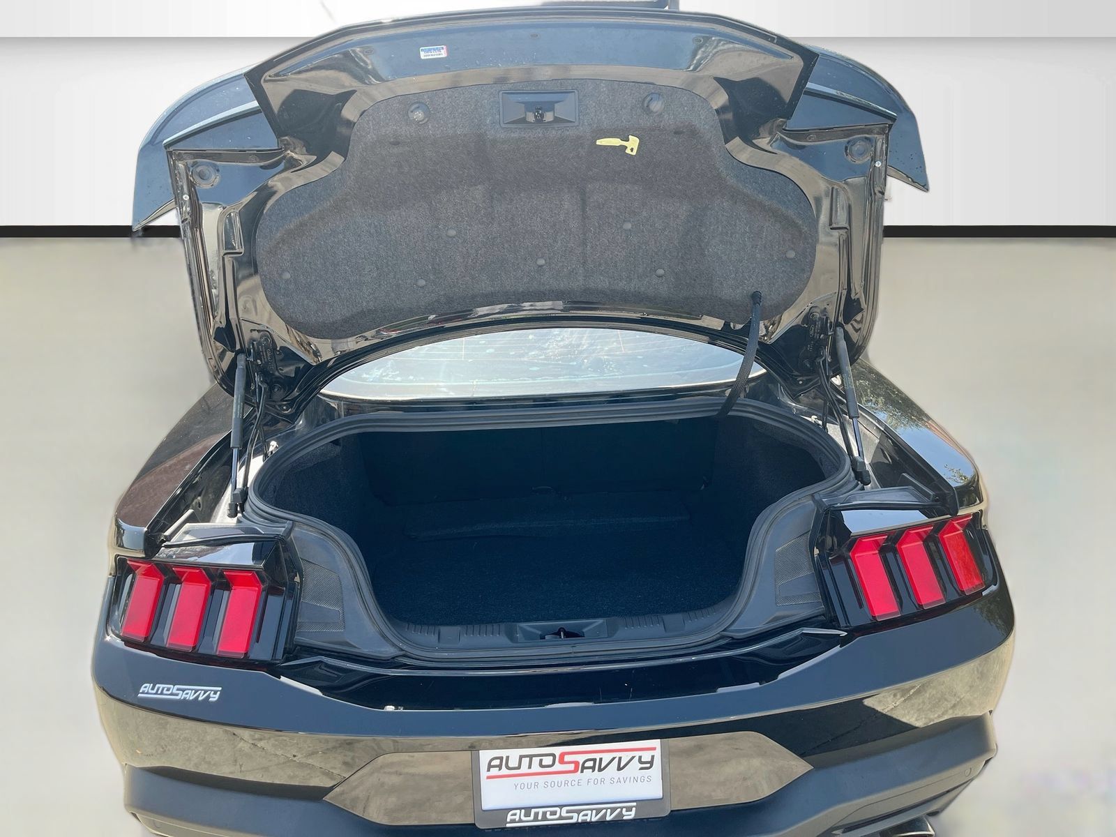 Used 2024 Ford Mustang Coupe RWD image 24