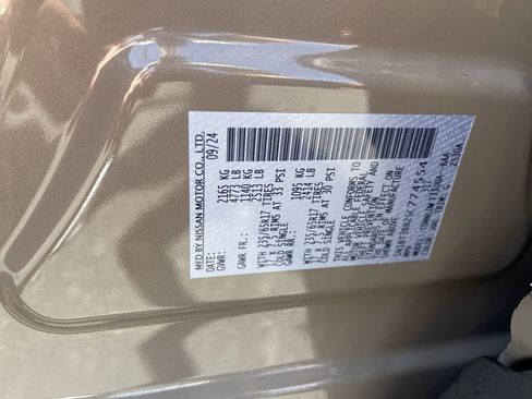Used 2025 Nissan Rogue SV AWD/4WD image 32
