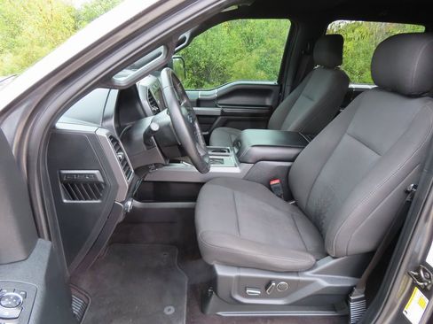 Used 2018 Ford F150 XLT w/ Equipment Group 302A Luxury image 27