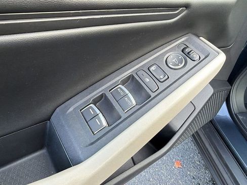 Used 2023 Honda Accord EX image 19