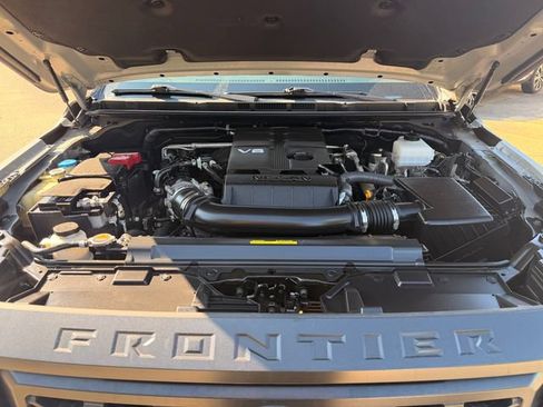 Used 2023 Nissan Frontier PRO-4X w/ Pro-4X Premium Package AWD/4WD image 26