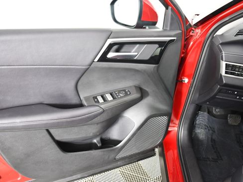 Used 2025 Mitsubishi Outlander SE AWD/4WD image 35