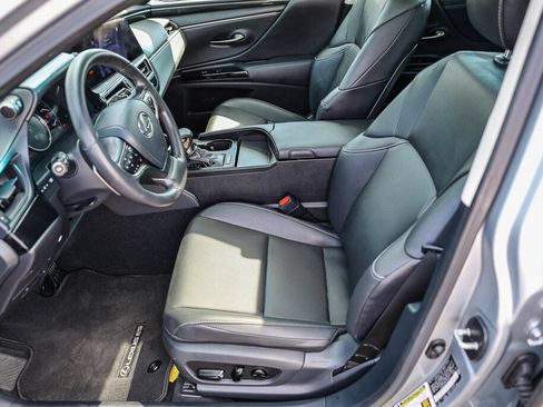 Used 2025 Lexus ES 350 FWD image 10