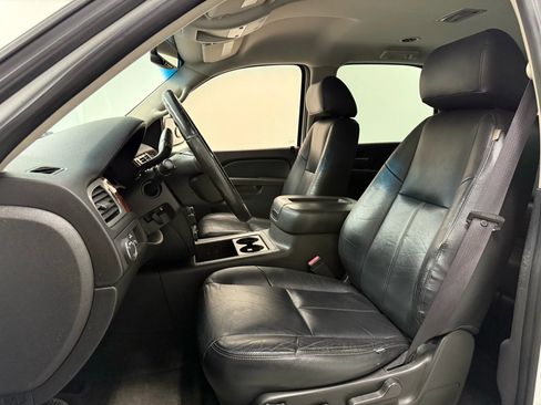 Used 2011 Chevrolet Tahoe LS w/ Texas Edition image 12