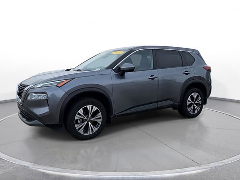 Used 2023 Nissan Rogue SV FWD image 4