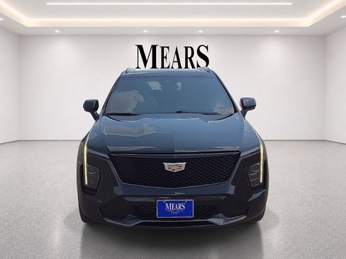 Used 2024 Cadillac XT4 Sport FWD image 8
