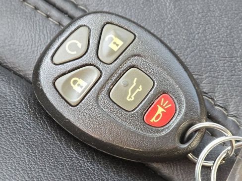 Used 2016 GMC Acadia SLT w/ Open Road Package FWD image 59