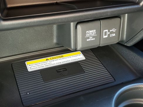 Used 2022 Honda Pilot TrailSport image 30