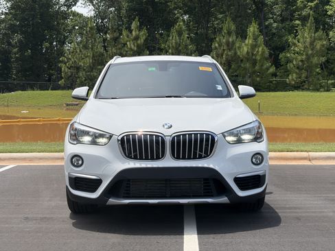 Used 2018 BMW X1 xDrive28i AWD/4WD image 2