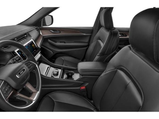 New 2027 Jeep Grand Cherokee Limited AWD/4WD image 8
