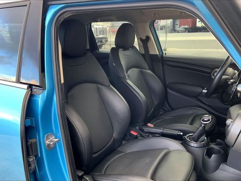 Used 2015 MINI Cooper 4-Door Hardtop FWD image 13
