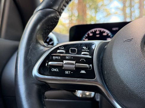 Used 2022 Mercedes-Benz GLA 250 4MATIC image 20