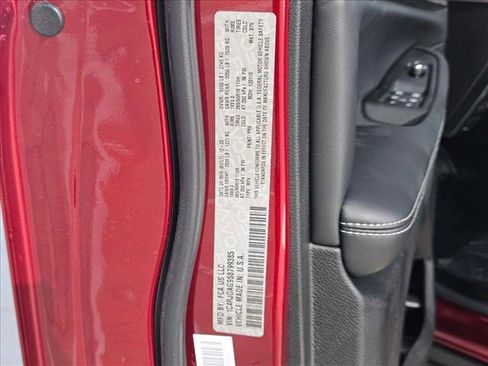 New 2025 Jeep Grand Cherokee Altitude image 17