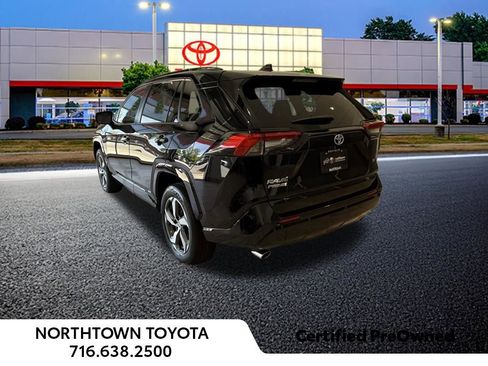Used 2021 Toyota RAV4 SE w/ Weather & Moonroof Package AWD/4WD image 2
