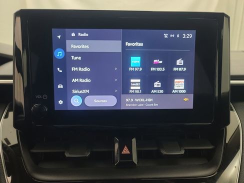 Used 2024 Toyota Corolla LE image 32