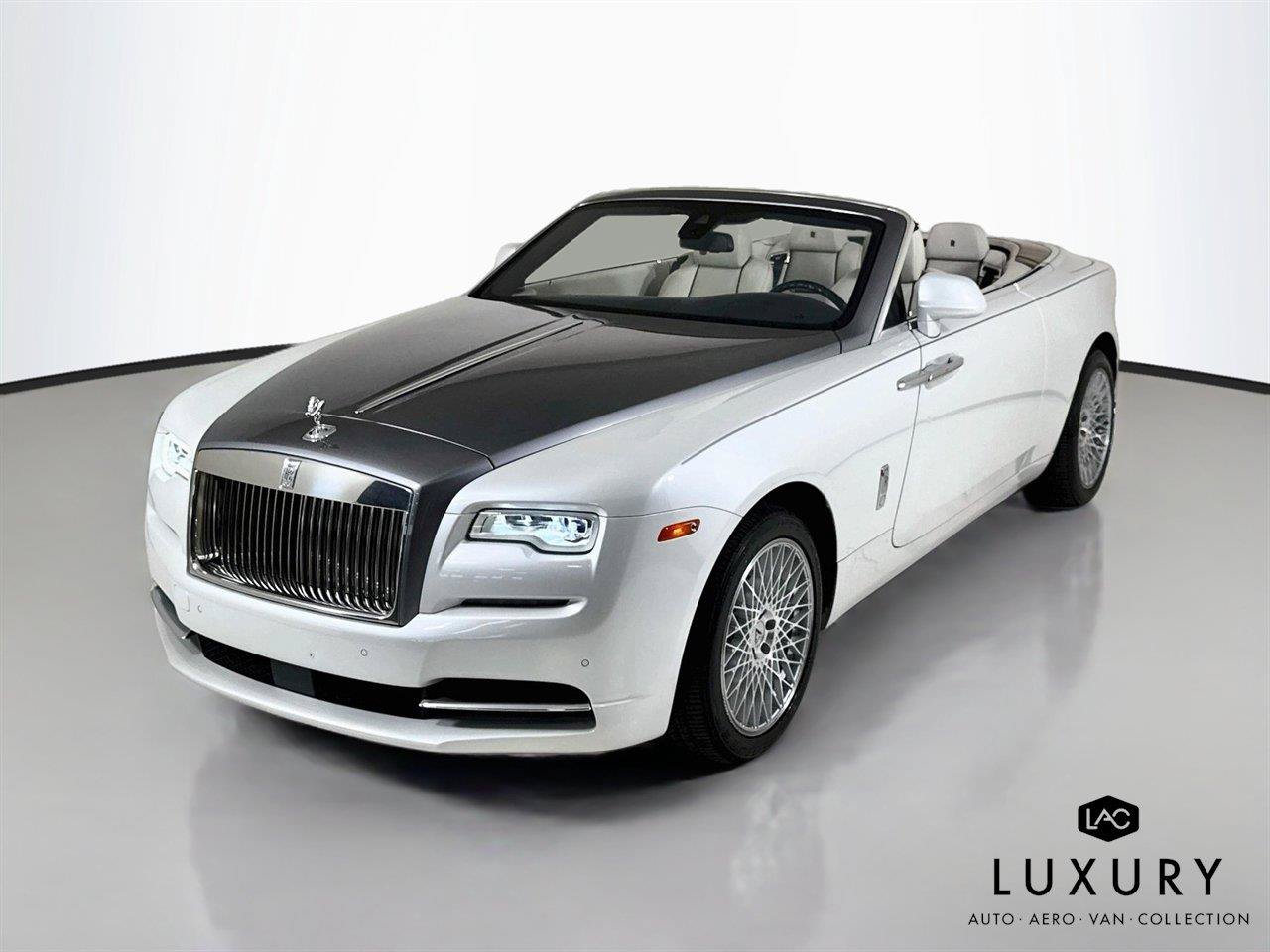 Used 2016 Rolls-Royce Dawn RWD image 3