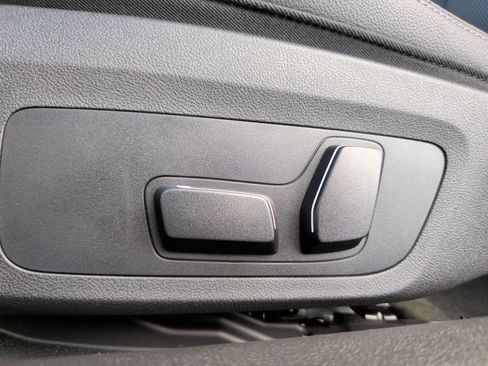 Certified 2025 BMW 230i Coupe RWD image 27