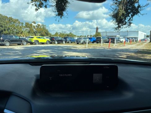 Used 2025 MAZDA CX-50 AWD 2.5 S w/ Select Package image 18