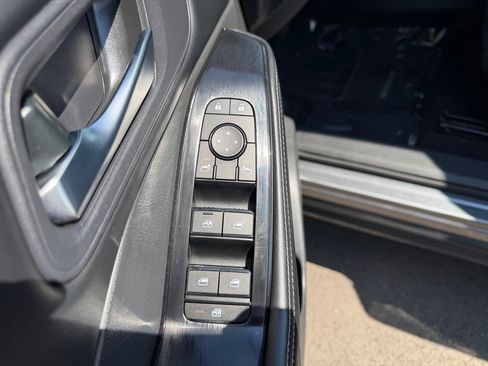 Used 2024 Nissan Rogue SV AWD/4WD image 13