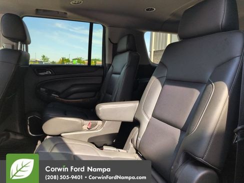 Used 2019 Chevrolet Suburban Premier w/ RST Edition AWD/4WD image 25