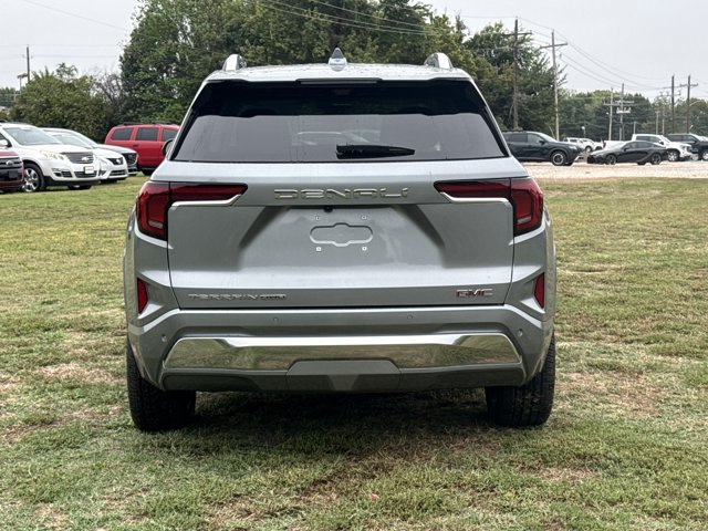 New 2027 GMC Terrain Denali w/ LPO, Black Badging Package AWD/4WD image 4