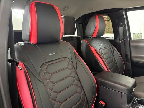 Used 2019 Toyota Tacoma SR w/ SX Package RWD image 23