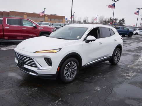 Used 2025 Buick Envision Preferred image 4