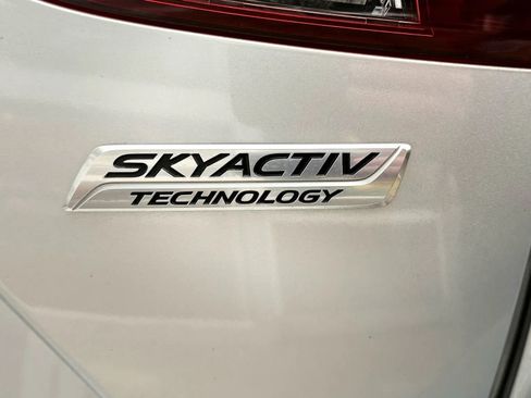 Used 2018 MAZDA MAZDA3 Sport image 42