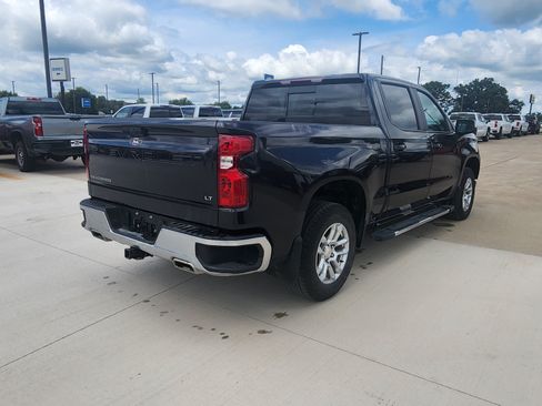 Used 2023 Chevrolet Silverado 1500 LT w/ Z71 Off-Road Package AWD/4WD image 5